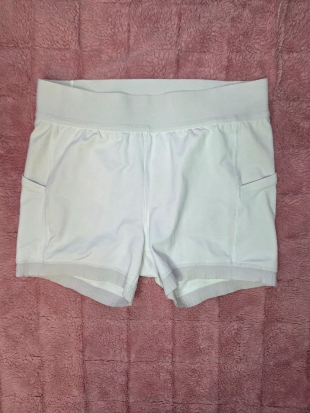 LULULEMON White Morning Match Short 3.5" Tennis Liner Layering Size 4
